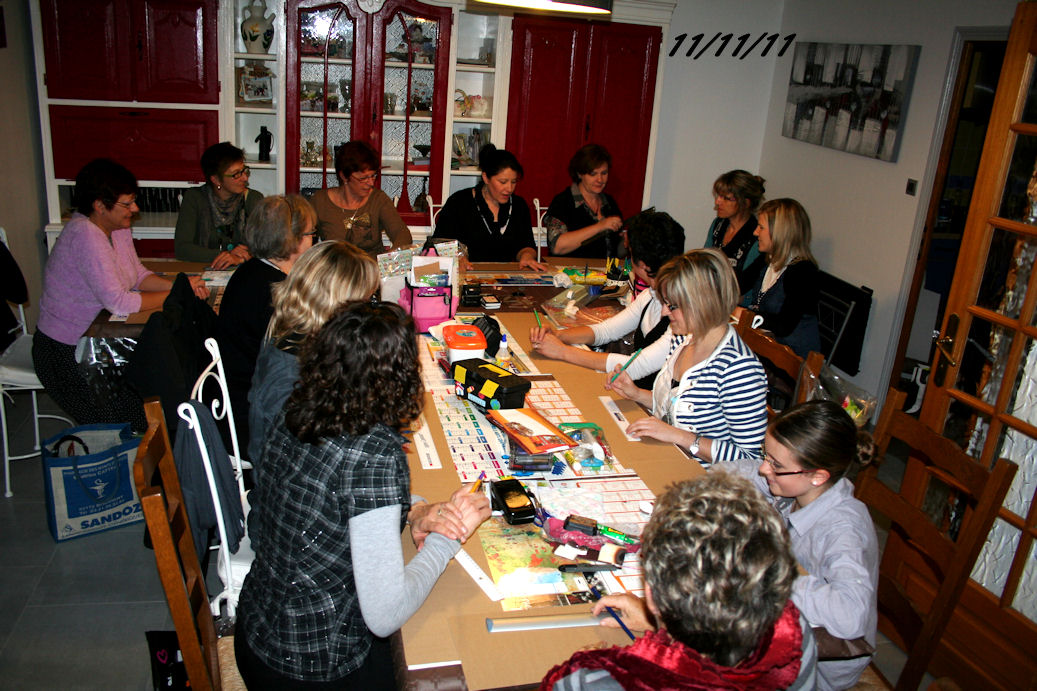 http://www.creaisa.fr/Photos/2011_11_11 atelier chez Sylvie.jpg